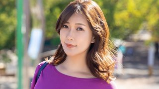 Aya Machida | Celebrity Club Mai Wife