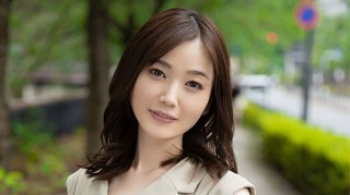 Riona Honda | Celebrity Club Mai Wife